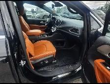 2024 Chrysler Pacifica Pinnacle - Photo 10