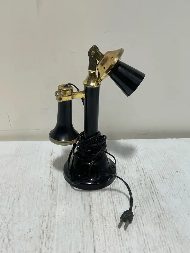 Vintage Style Desk Telephone Lamp