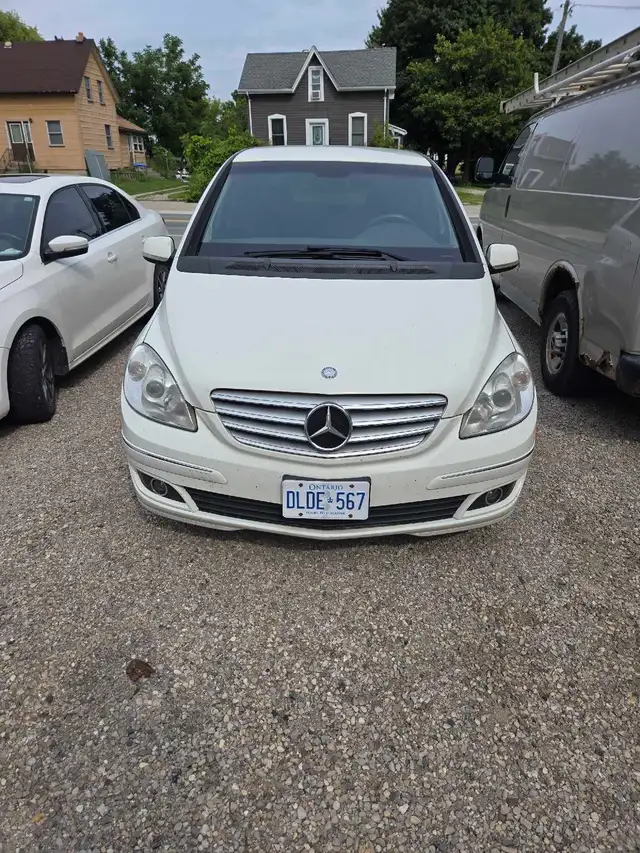 Mercedes B200 2008 - Safetied