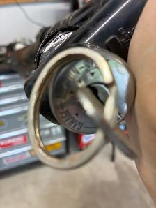 steering column with key - Photo 5