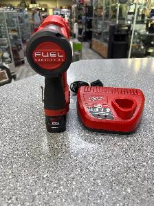 Milwaukee 2541 18 GA Compact Brad Nailer Fuel Brushless M12 - Photo 3