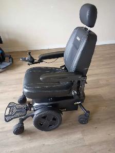 pride jazzy Evo 613 powerchair - Photo 3