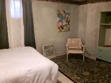 queensize  room  quiet and private  3000 sq  foot home - Photo 4