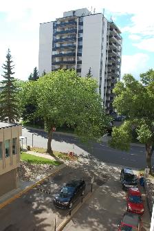River Valley just outside the building! - Photo 10