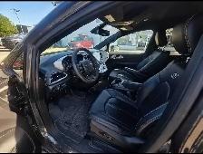 2023 Chrysler Pacifica Touring L - Photo 7