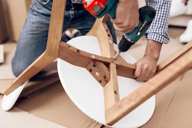 Assembleur de meubles