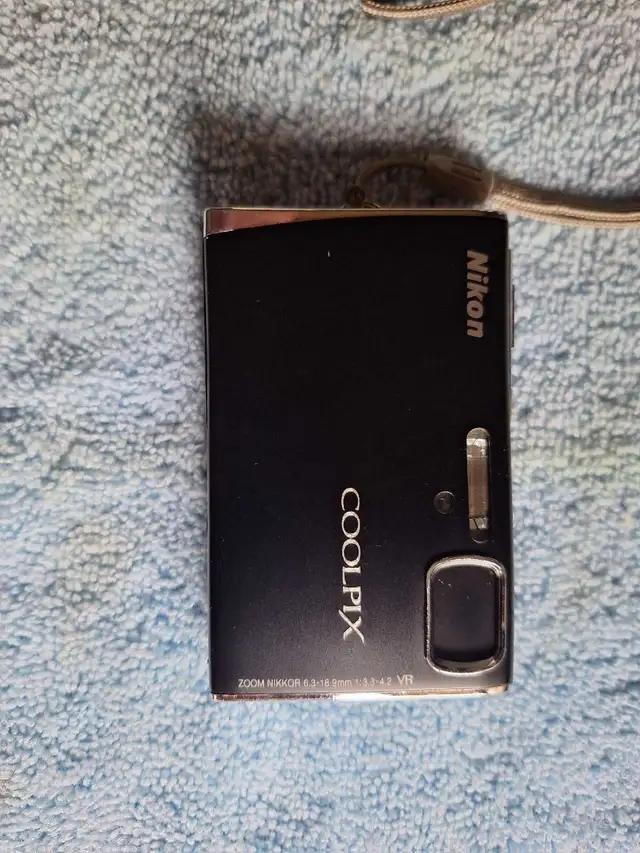 Nikon COOLPIX S51 Digital Camera