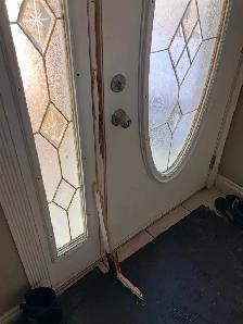 sellingbusted doors and or door  frame jamb fiksing, we wil - Photo 3
