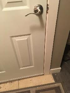 sellingbusted doors and or door  frame jamb fiksing, we wil - Photo 5