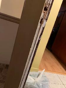 sellingbusted doors and or door  frame jamb fiksing, we wil - Photo 6