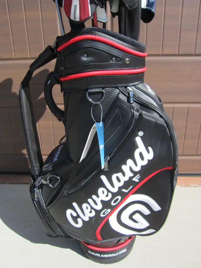 ##$280##! NEW ##$630## PREMIUM CLEVELAND GOLF STAFF BAG