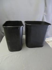2 CORBEILLES/BACS/POUBELLES PLASTIC EPAIS SOLIDE TB ETAT - Photo 2