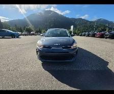 2022 Kia Rio 5-Door LX - Photo 3