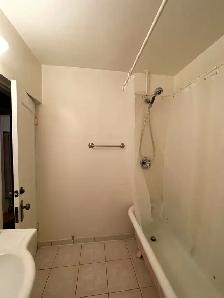 FURNISHED Room for rent 10-MINUTE WALK TO MCMASTER - Photo 7