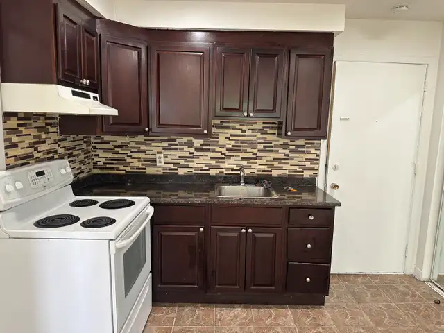 3 1/2 for rent in Montreal North (Lacordaire) à louer 3 1/2