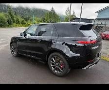 2025 Land Rover Range Rover Sport Dynamic SE - Photo 2