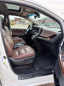 2015 Sienna AWD Limited - Photo 5