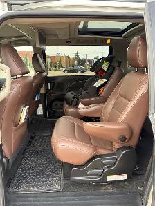 2015 Sienna AWD Limited - Photo 6