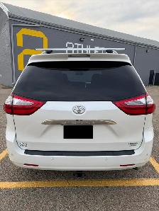 2015 Sienna AWD Limited - Photo 10