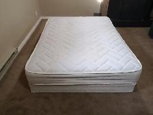 Queen size mattress and boxspring