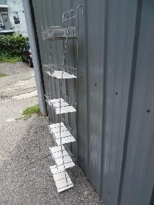 ETAGERE EN METAL 6 TABLETTES CROCHETS TB ETAT - Photo 2