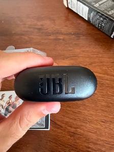 Brand new JBL earbuds headphones - Photo 6