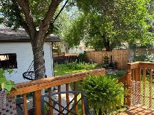 BEAUTIFUL 3 BEDROOM 2 BATH 2 YARDS WITH LARGE GARAGE BY RIVER - Photo 2