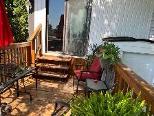 BEAUTIFUL 3 BEDROOM 2 BATH 2 YARDS WITH LARGE GARAGE BY RIVER - Photo 4