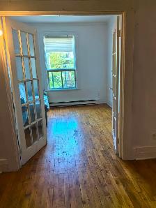 verdun metro 2 minutes walk 4 1/2 for rent - Photo 3