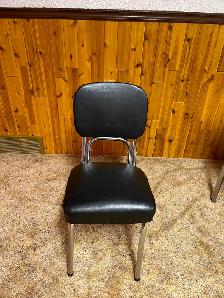 Retro Kitchen Table and Chairs - Photo 7