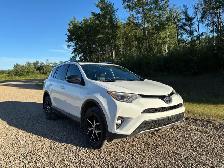 2018 Toyota Rav 4 SE AWD - Photo 3