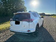 2018 Toyota Rav 4 SE AWD - Photo 5
