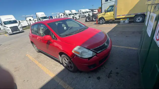2009 Nissan versa