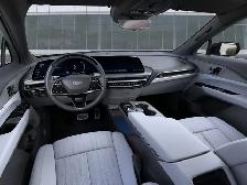 2027 Cadillac Lyriq Premium Luxury - Photo 5