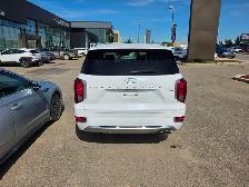 2021 Hyundai Palisade AWD Ultimate Local Trade, 3rd Row, Navigat - Photo 12