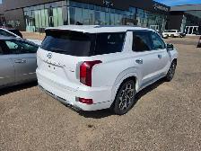 2021 Hyundai Palisade AWD Ultimate Local Trade, 3rd Row, Navigat - Photo 13