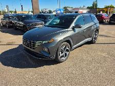 2024 Hyundai Tucson Hybrid Ultimate AWD CPO, Local Trade, Leathe