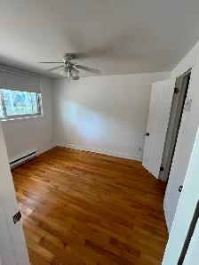 4 ½ | METRO ST-MICHEL | ÉLECTROS INCLUS | DISPO 1 OCT ou 1 NOV - Photo 2