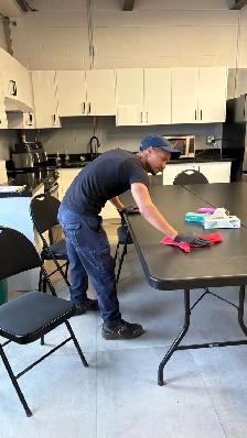 Cleaning services - Photo 7