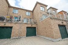 Modern Townhouse For Rent Near Woodbine Beach - Photo 10