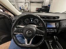 2017 Nissan Rogue SV AWD - Panoramic Roof - Photo 3