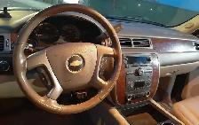 2012, Chev SUBURBAN LT 4X4 with SUPER CLEAN MINT INTERIOR!! - Photo 6