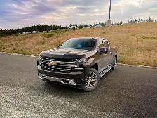 2019 Chevrolet Silverado 1500 High Country - Photo 2