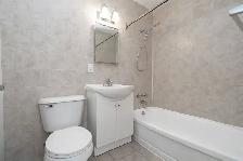 two bedroom, Leslie and Lawrence - ID 4689 - Photo 9