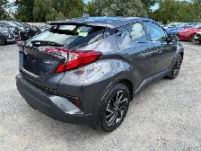 2020 TOYOTA C-HR LIMITED - Photo 4