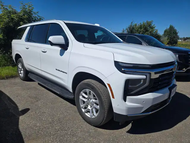 2025 Chevrolet Suburban LS