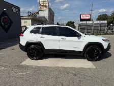 2016 Jeep Cherokee - Photo 8