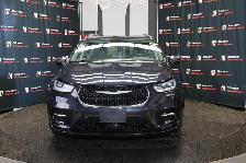 2021 Chrysler Pacifica Hybrid Limited - BRUNO JOEY SCOOTER LIFT - Photo 2