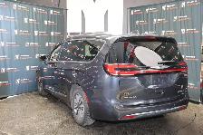 2021 Chrysler Pacifica Hybrid Limited - BRUNO JOEY SCOOTER LIFT - Photo 4
