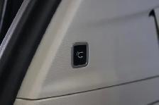 2021 Chrysler Pacifica Hybrid Limited - BRUNO JOEY SCOOTER LIFT - Photo 9